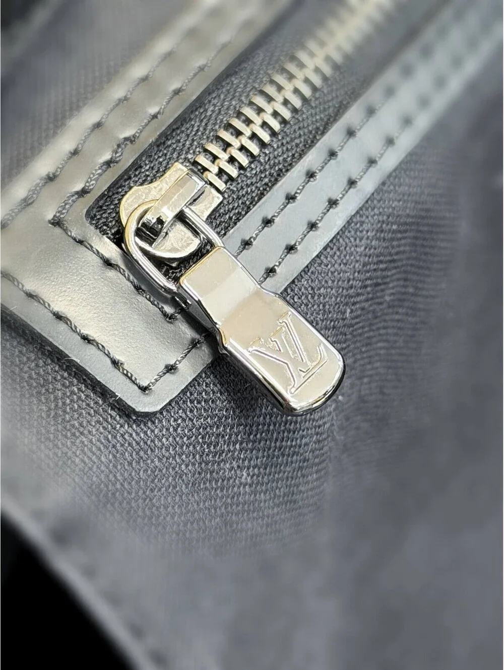 Louis Vuitton Monogram Eclipse Keepall 55 Bandouliere Duffle